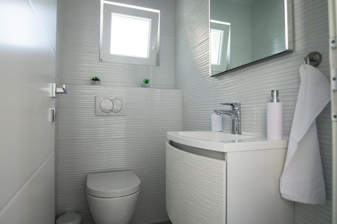 Holiday Home Moliva Sitno Donje Kültér fotó