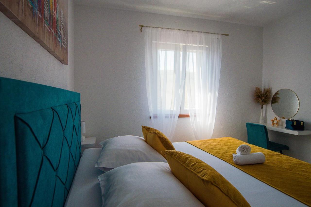 Holiday Home Moliva Sitno Donje Kültér fotó