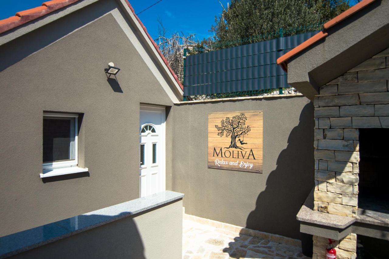 Holiday Home Moliva Sitno Donje Kültér fotó