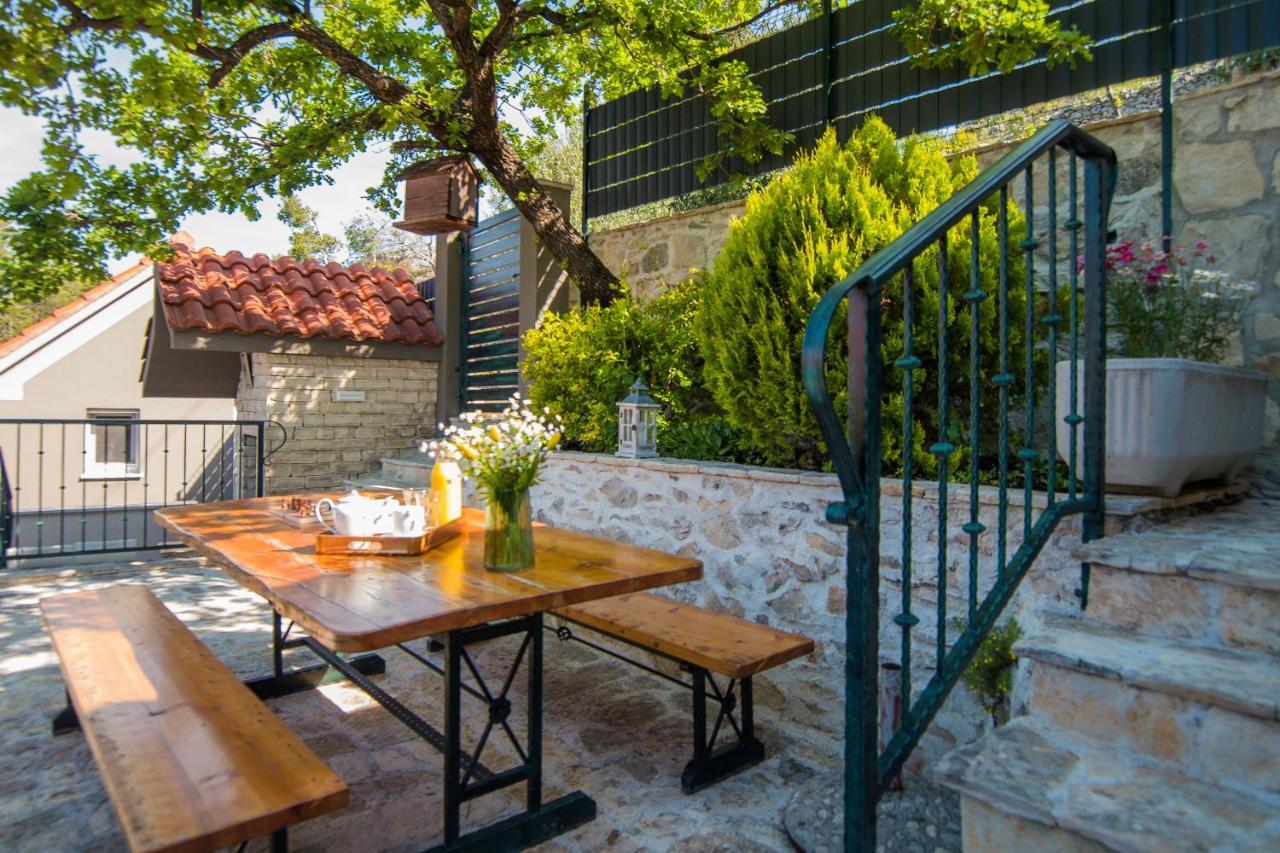 Holiday Home Moliva Sitno Donje Kültér fotó